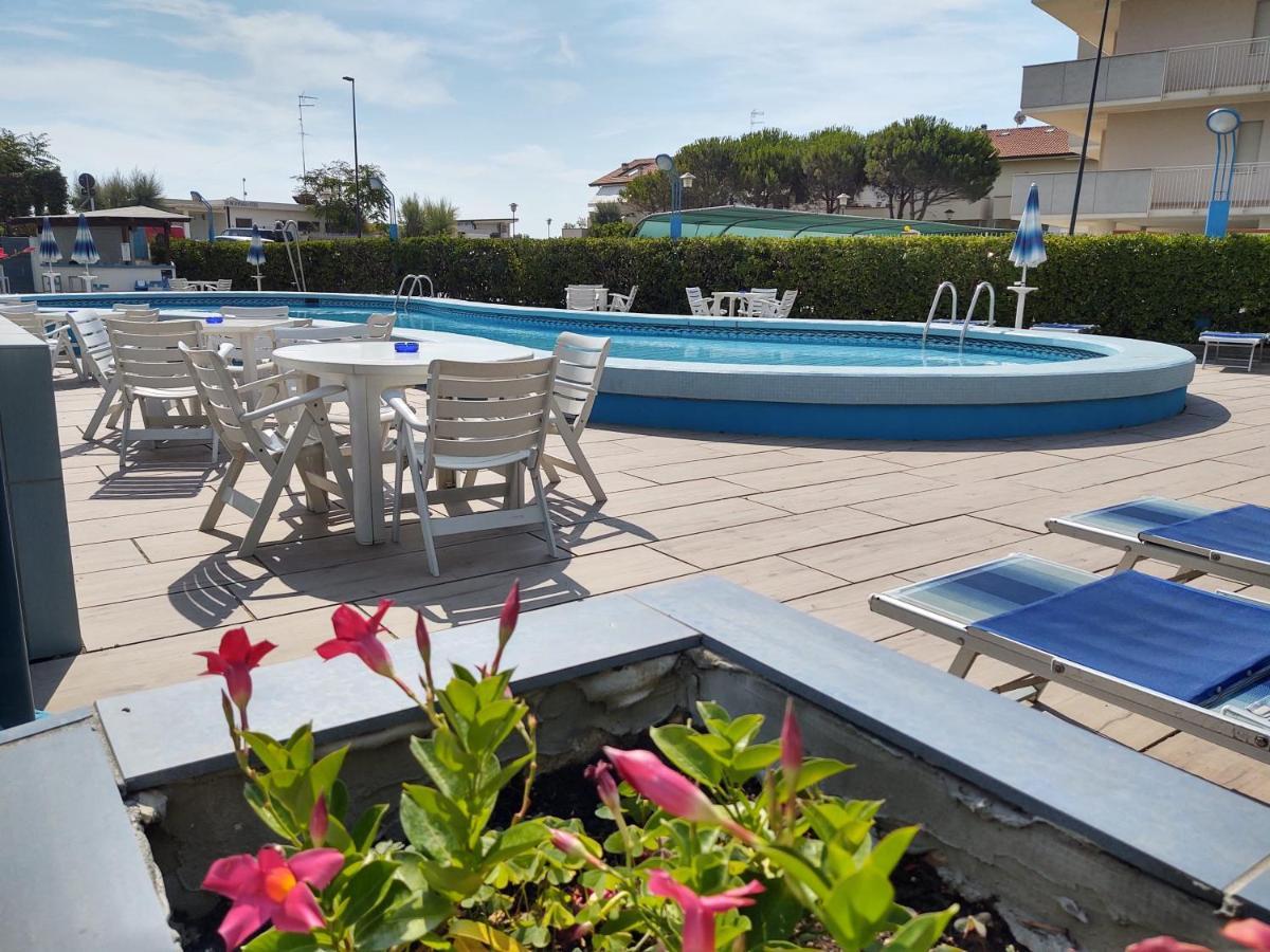 Hotel Concord Lido Di Savio Εξωτερικό φωτογραφία