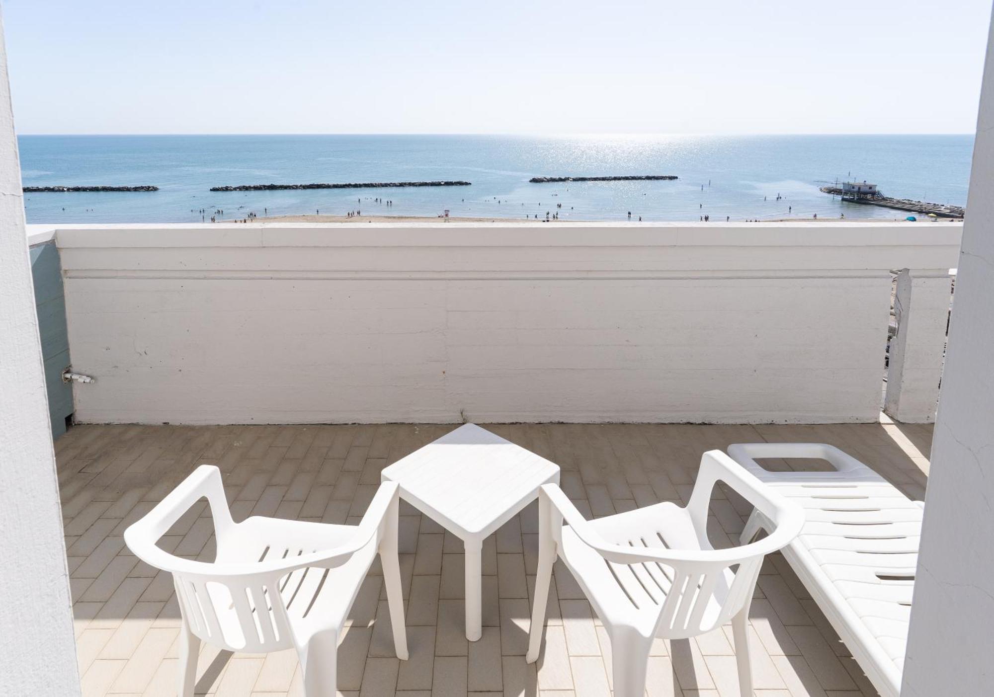 Hotel Concord Lido Di Savio Εξωτερικό φωτογραφία